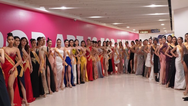 Welcome Miss Grand Krungthepmahanakhon to River City Bangkok